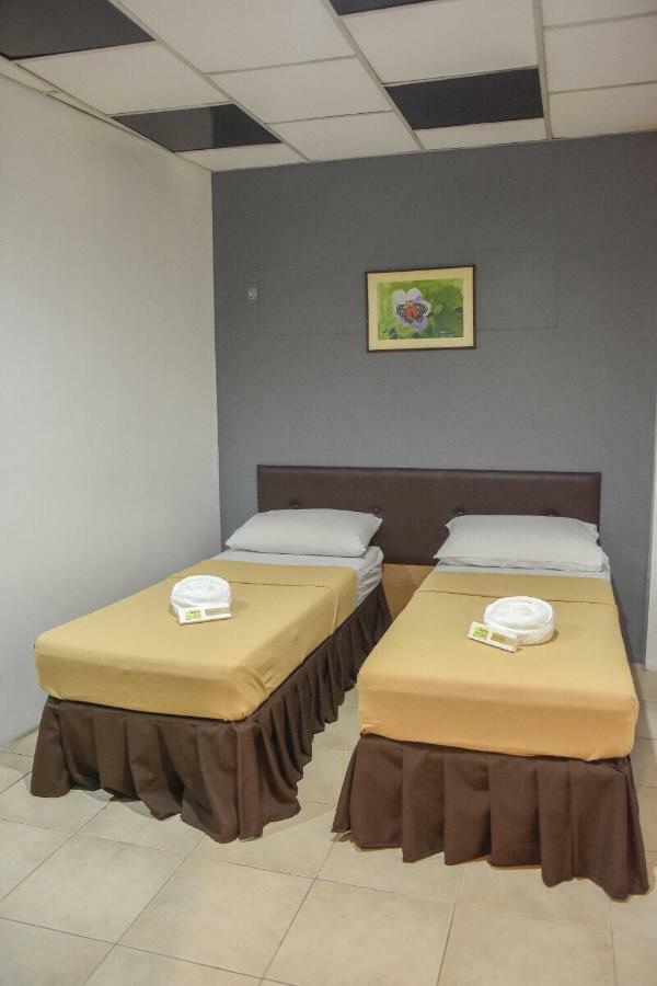 Tiptop Tower Suite Inn Dumaguete City Extérieur photo