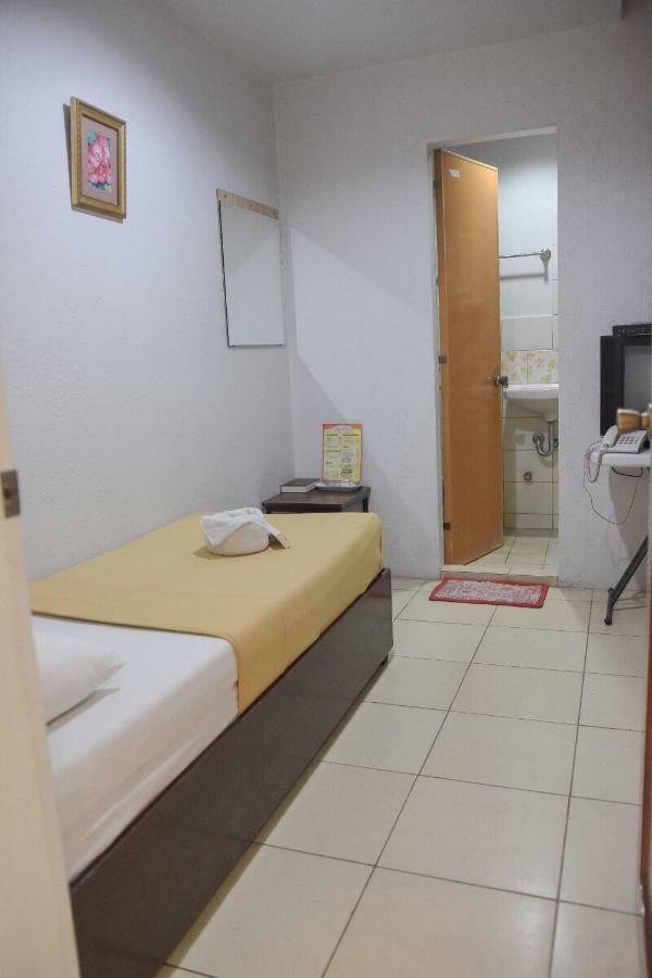 Tiptop Tower Suite Inn Dumaguete City Extérieur photo