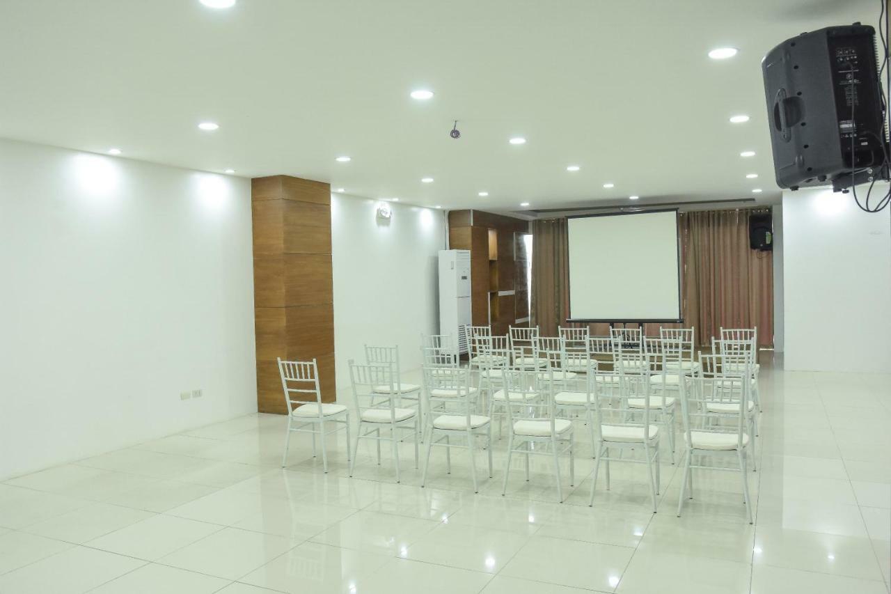 Tiptop Tower Suite Inn Dumaguete City Extérieur photo