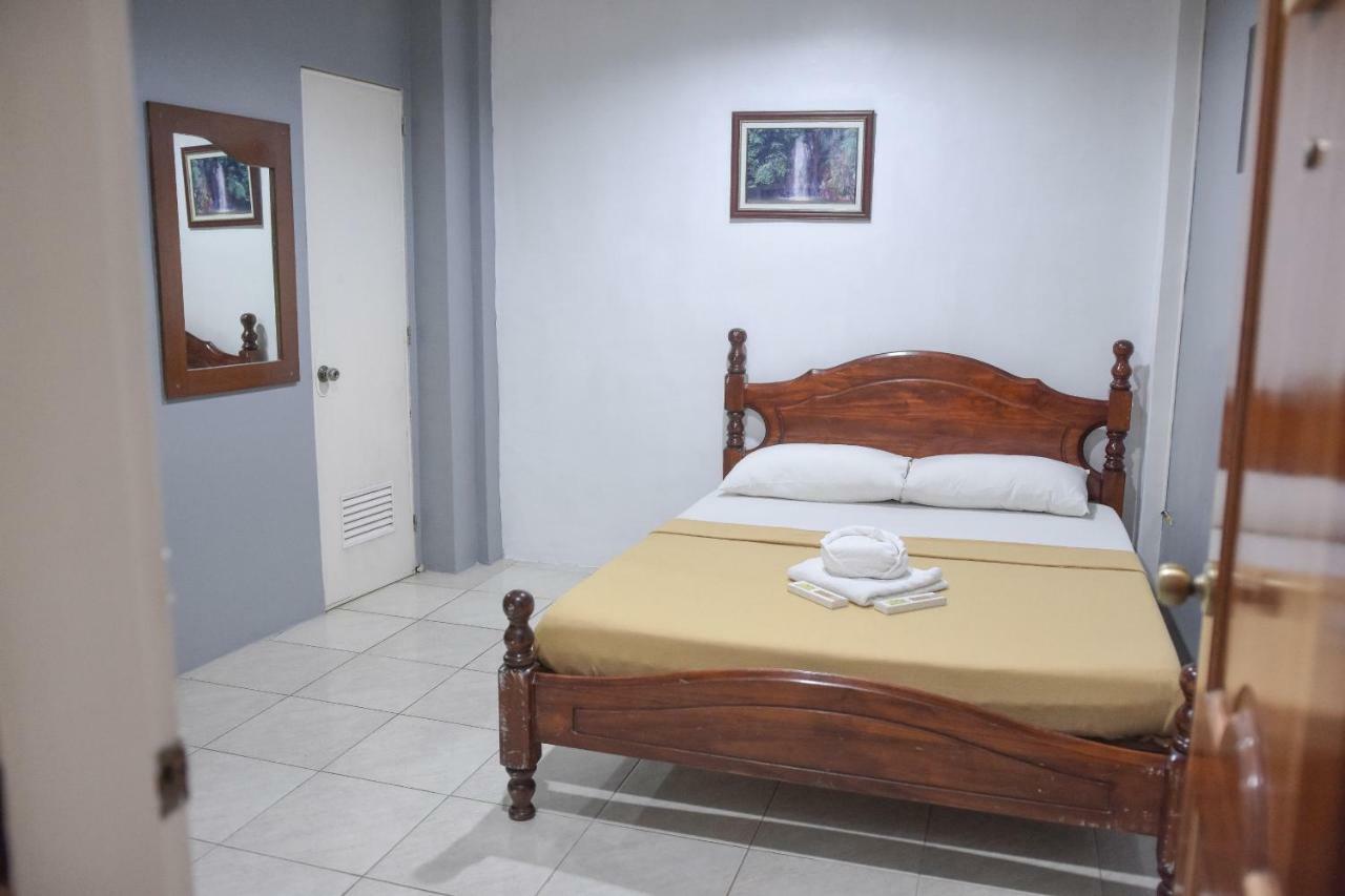 Tiptop Tower Suite Inn Dumaguete City Extérieur photo