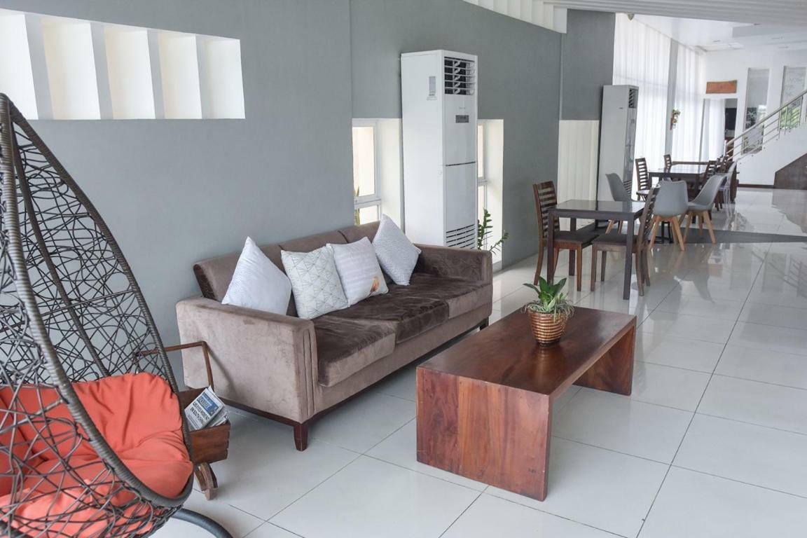 Tiptop Tower Suite Inn Dumaguete City Extérieur photo
